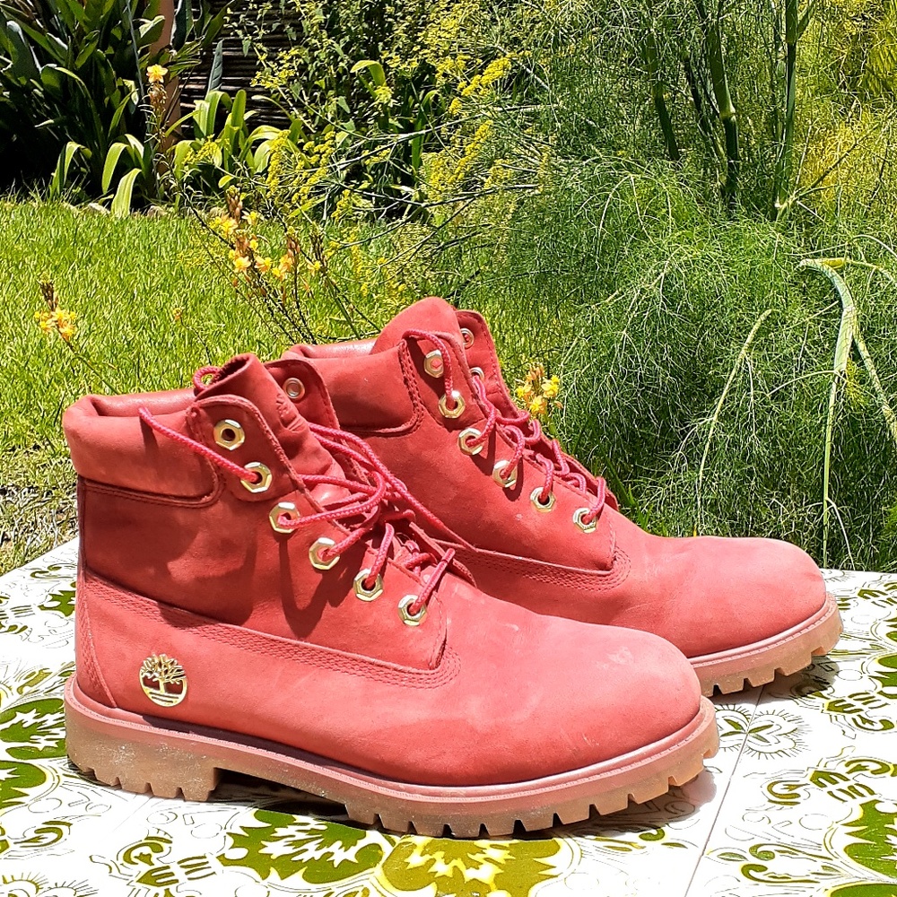 Timberland Waterproof Boots (Jr size 6.5/Wom 8.5)